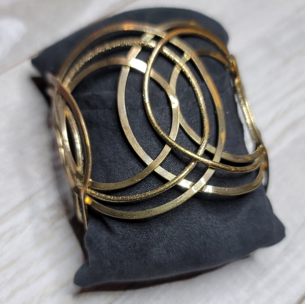 Gold geometric circle gold cuff bracelet